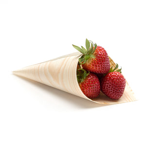 Ultra-lightweight larger wooden pine cones is ideal for presenting finger foods, french fries, fruits, and many more.